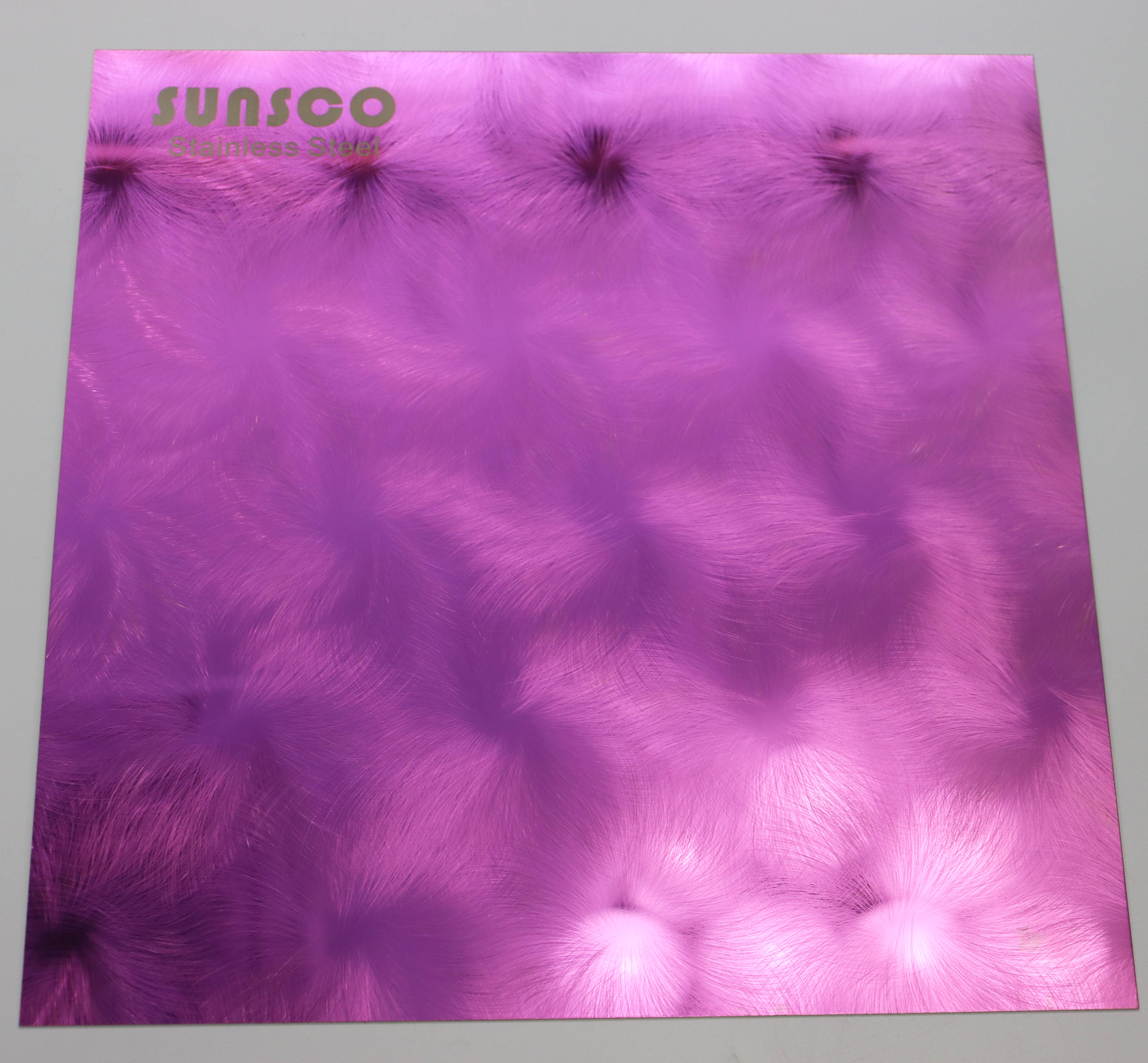 Laser pattern colorful stainless steel sheets.